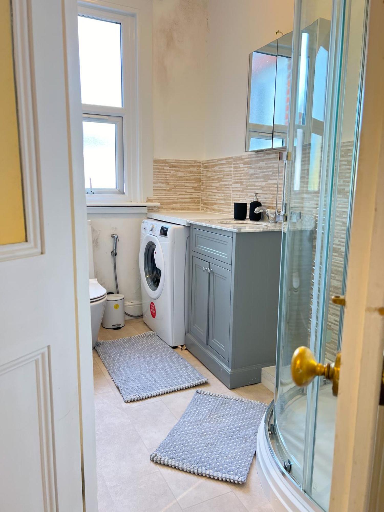Welcome 2 Bedrooms Flat In Wimbledon ロンドン エクステリア 写真
