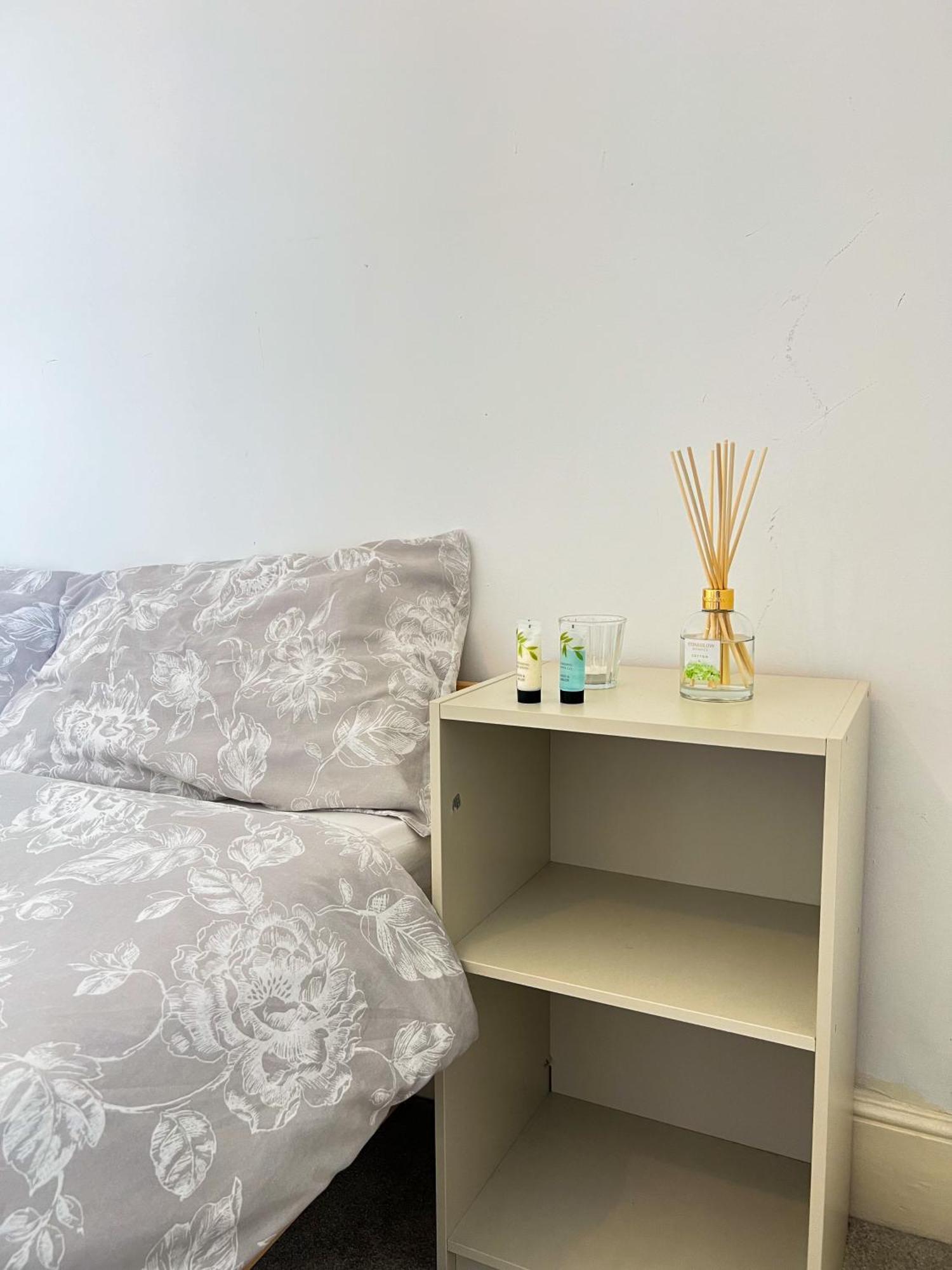 Welcome 2 Bedrooms Flat In Wimbledon ロンドン エクステリア 写真
