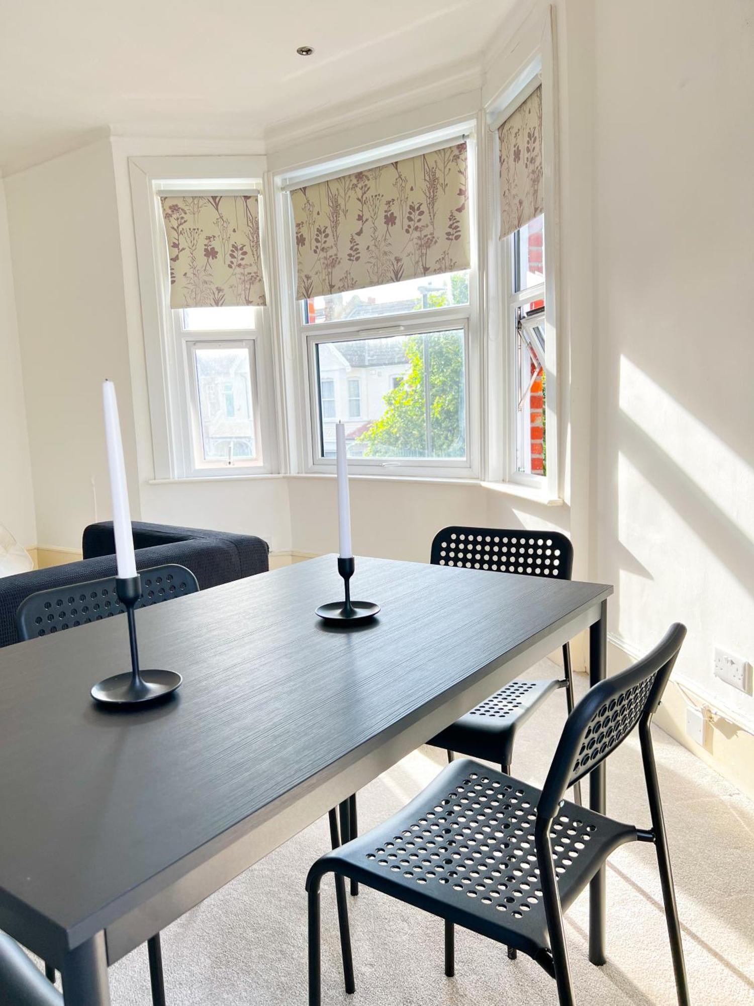 Welcome 2 Bedrooms Flat In Wimbledon ロンドン エクステリア 写真
